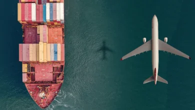فرق حمل و نقل دریایی و هوایی: کدام‌ یک انتخاب بهتری است؟
